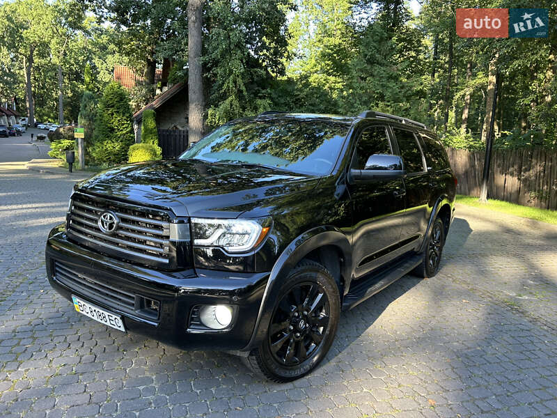 Внедорожник / Кроссовер Toyota Sequoia 2011 в Львове
