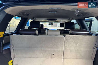 Внедорожник / Кроссовер Toyota Sequoia 2010 в 