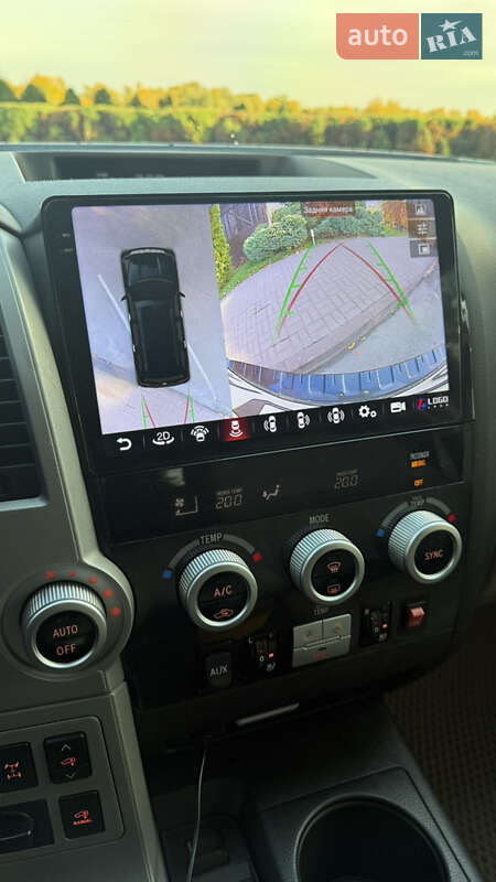 Внедорожник / Кроссовер Toyota Sequoia 2008 в Одессе