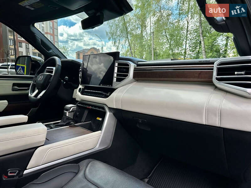 Позашляховик / Кросовер Toyota Sequoia 2023 в Тернополі фото 18 Позашляховик / Кросовер Toyota Sequoia 2023 в Тернополі