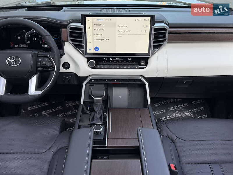 Внедорожник / Кроссовер Toyota Sequoia 2025 в Киеве