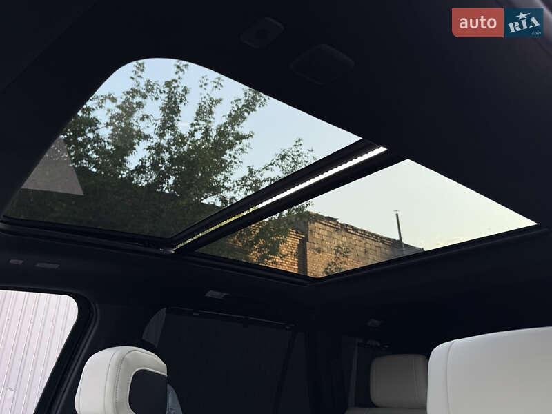 Внедорожник / Кроссовер Toyota Sequoia 2025 в Киеве