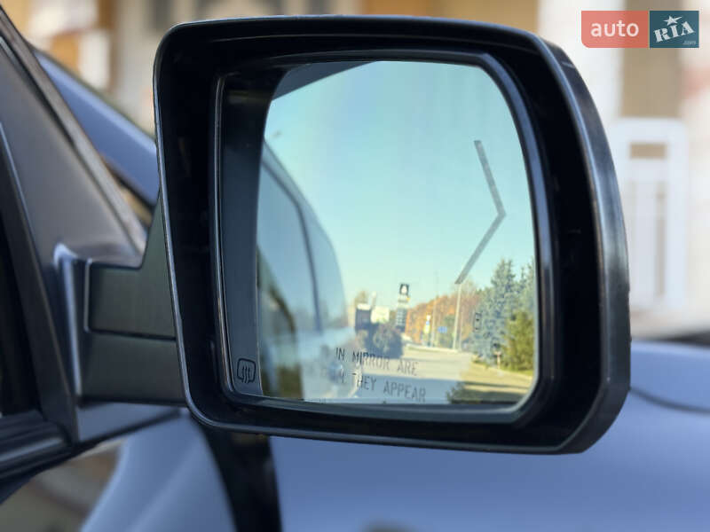 Внедорожник / Кроссовер Toyota Sequoia 2011 в Тернополе