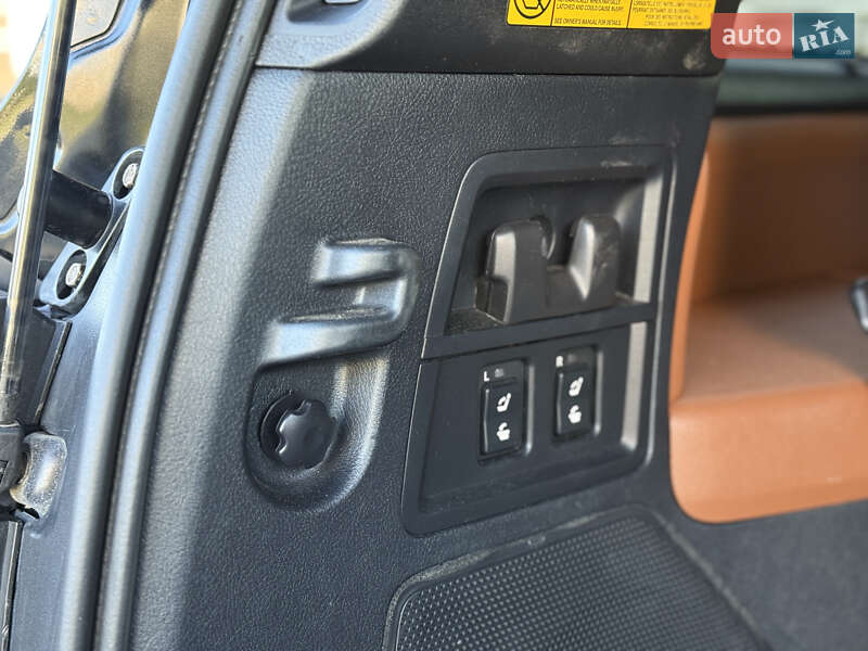 Внедорожник / Кроссовер Toyota Sequoia 2011 в Тернополе