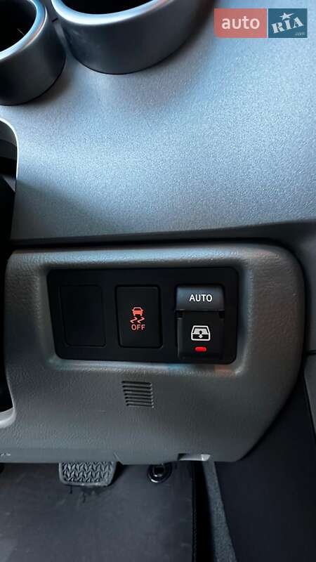 Внедорожник / Кроссовер Toyota Sequoia 2015 в Одессе фото 25 Внедорожник / Кроссовер Toyota Sequoia 2015 в Одессе