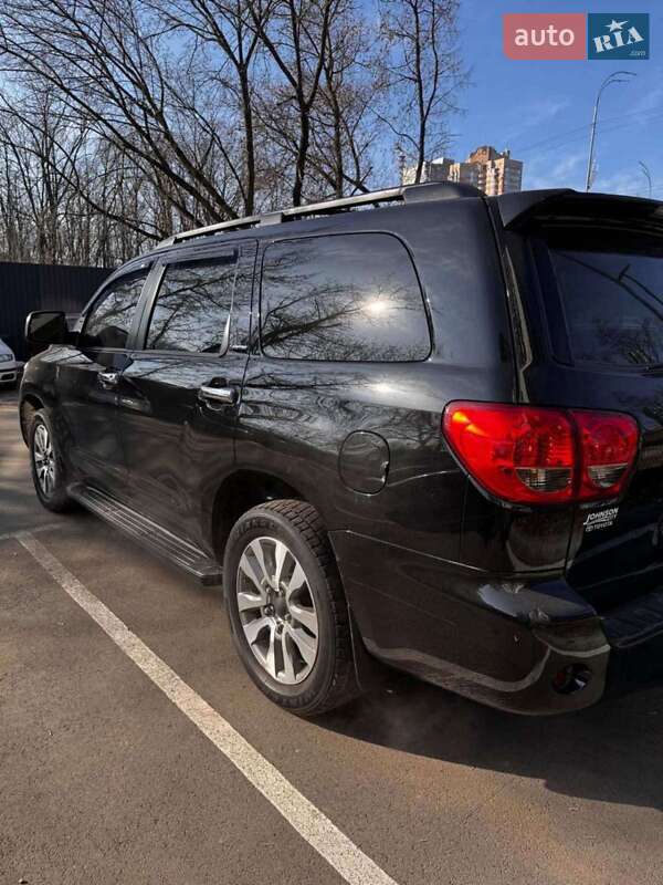 Внедорожник / Кроссовер Toyota Sequoia 2017 в Киеве фото 13 Внедорожник / Кроссовер Toyota Sequoia 2017 в Киеве