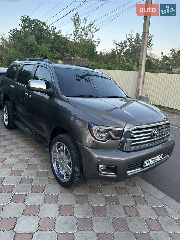 Внедорожник / Кроссовер Toyota Sequoia 2008 в Одессе