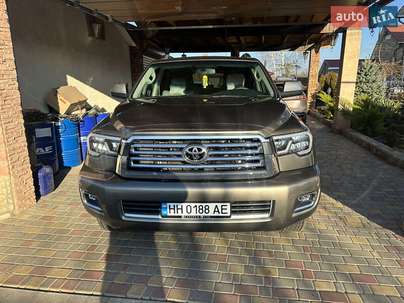 Внедорожник / Кроссовер Toyota Sequoia 2008 в Одессе