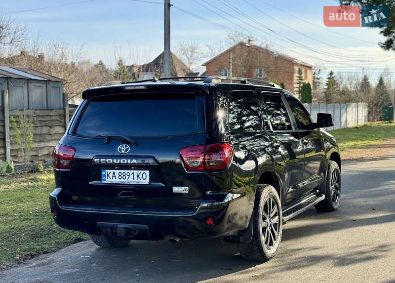 Позашляховик / Кросовер Toyota Sequoia 2011 в Києві фото 6 Позашляховик / Кросовер Toyota Sequoia 2011 в Києві