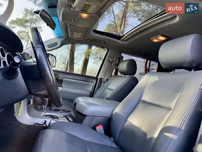 Позашляховик / Кросовер Toyota Sequoia 2011 в Києві фото 15 Позашляховик / Кросовер Toyota Sequoia 2011 в Києві