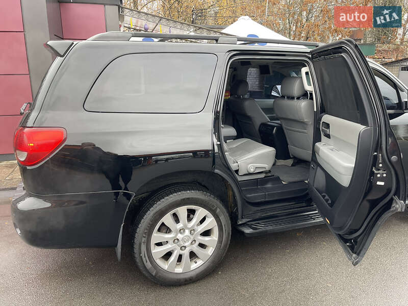 Внедорожник / Кроссовер Toyota Sequoia 2008 в Житомире