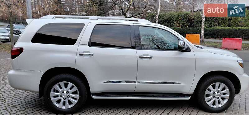 Внедорожник / Кроссовер Toyota Sequoia 2018 в Киеве фото 2 Внедорожник / Кроссовер Toyota Sequoia 2018 в Киеве