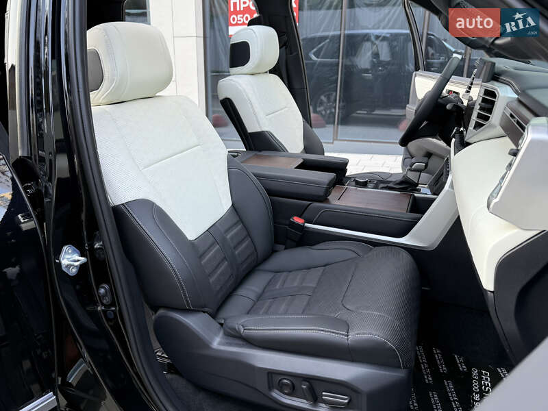 Позашляховик / Кросовер Toyota Sequoia 2025 в Києві