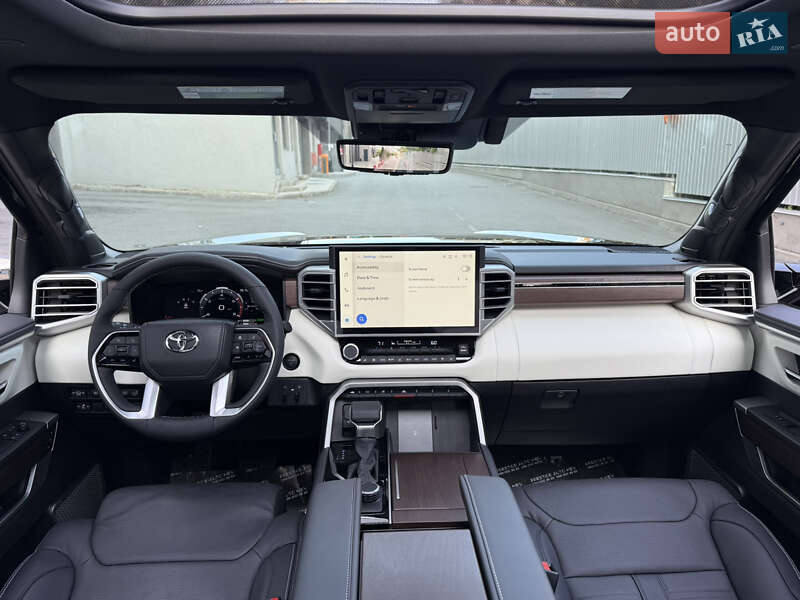 Позашляховик / Кросовер Toyota Sequoia 2025 в Києві