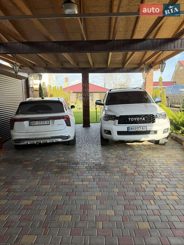 Внедорожник / Кроссовер Toyota Sequoia 2008 в Одессе