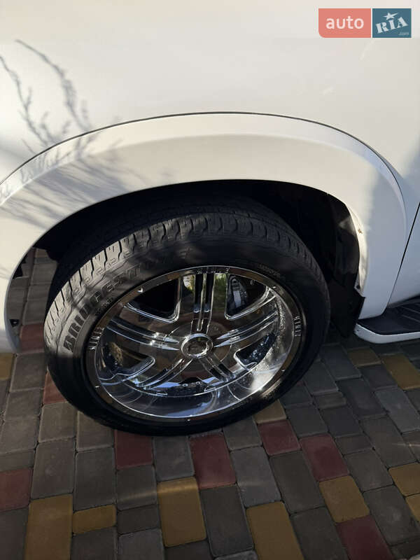 Внедорожник / Кроссовер Toyota Sequoia 2008 в Одессе