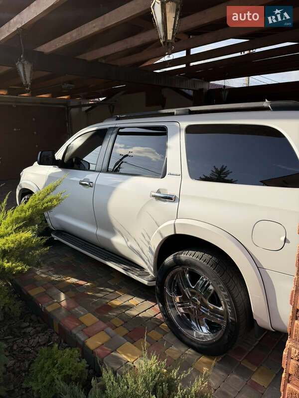 Внедорожник / Кроссовер Toyota Sequoia 2008 в Одессе