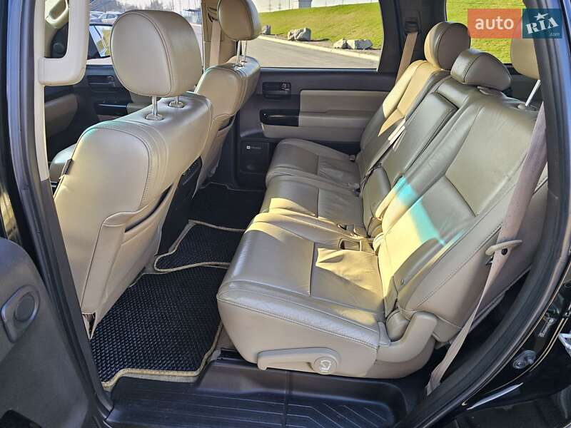 Позашляховик / Кросовер Toyota Sequoia 2008 в Дніпрі