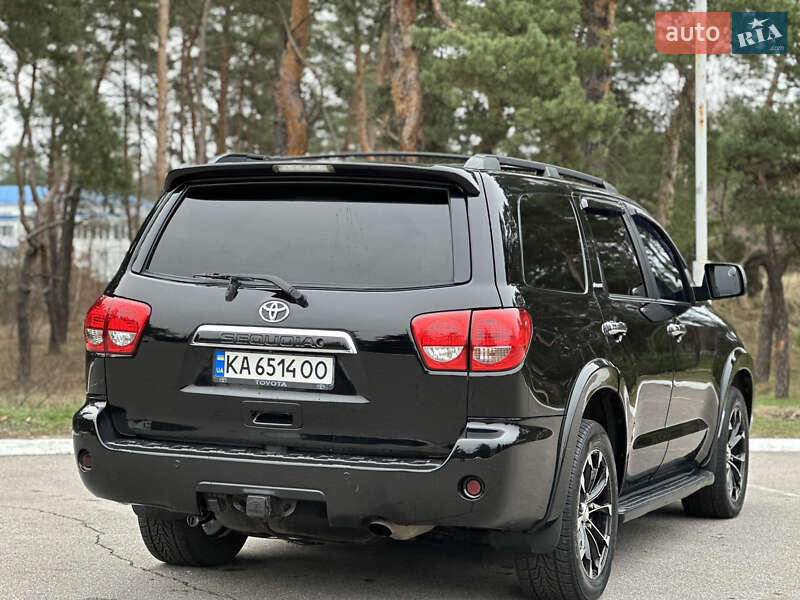 Позашляховик / Кросовер Toyota Sequoia 2008 в Києві