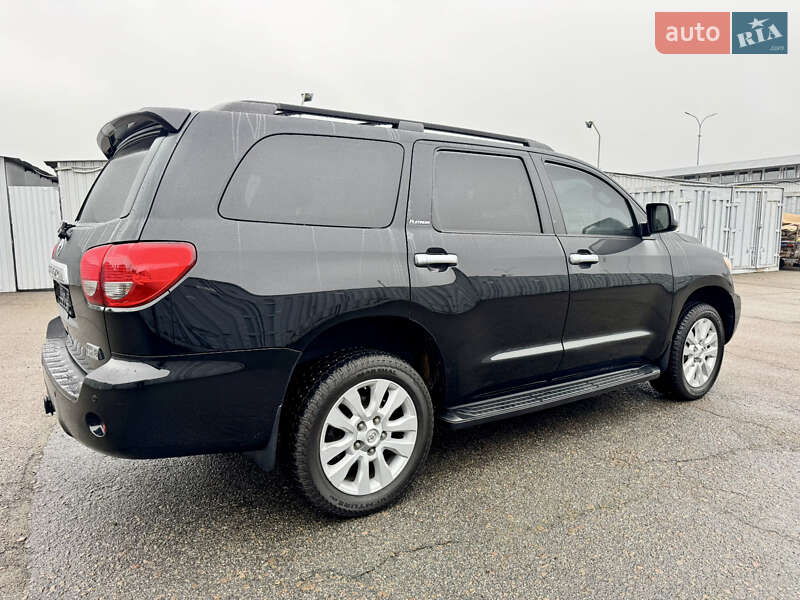 Позашляховик / Кросовер Toyota Sequoia 2008 в Києві