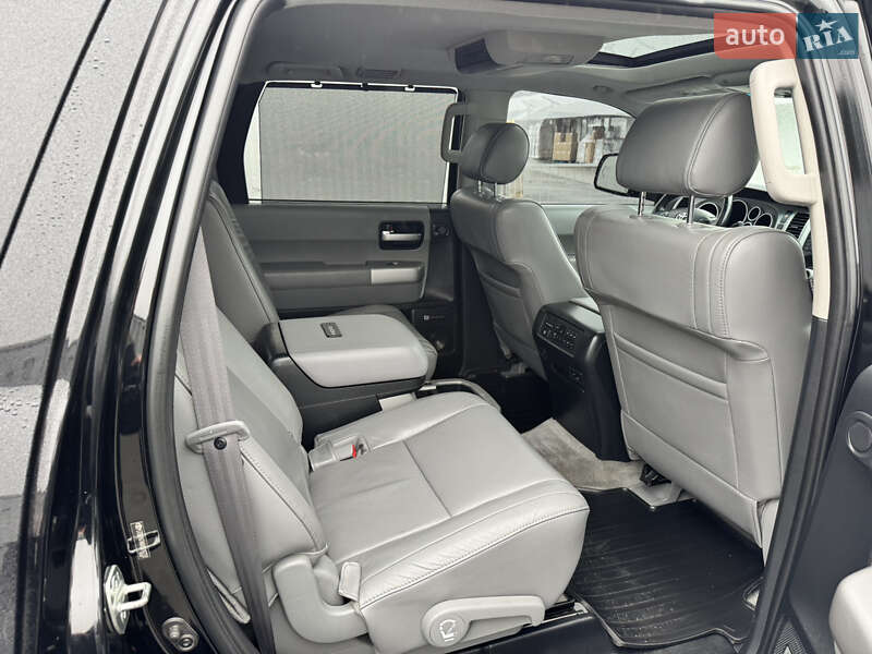 Позашляховик / Кросовер Toyota Sequoia 2008 в Києві