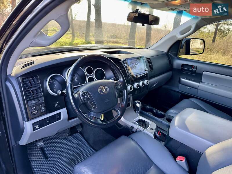 Внедорожник / Кроссовер Toyota Sequoia 2011 в Киеве фото 14 Внедорожник / Кроссовер Toyota Sequoia 2011 в Киеве