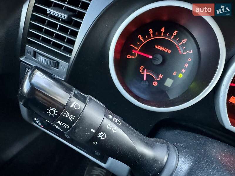 Внедорожник / Кроссовер Toyota Sequoia 2011 в Киеве фото 31 Внедорожник / Кроссовер Toyota Sequoia 2011 в Киеве