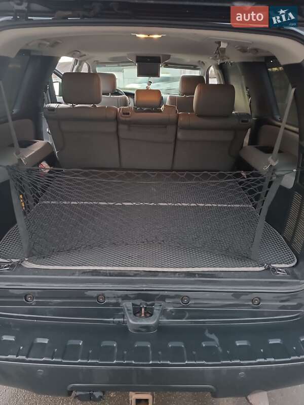 Позашляховик / Кросовер Toyota Sequoia 2016 в Славуті