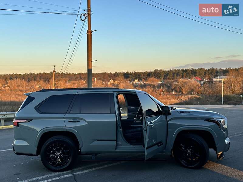 Внедорожник / Кроссовер Toyota Sequoia 2023 в Киеве фото 8 Внедорожник / Кроссовер Toyota Sequoia 2023 в Киеве