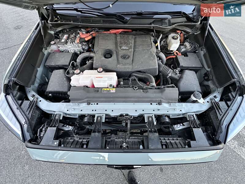 Внедорожник / Кроссовер Toyota Sequoia 2023 в Киеве фото 21 Внедорожник / Кроссовер Toyota Sequoia 2023 в Киеве