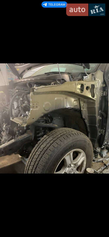 Внедорожник / Кроссовер Toyota Sequoia 2016 в Черкассах