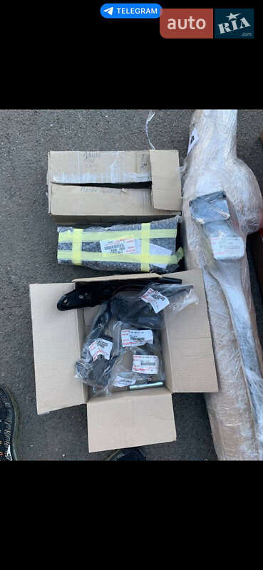 Внедорожник / Кроссовер Toyota Sequoia 2016 в Черкассах