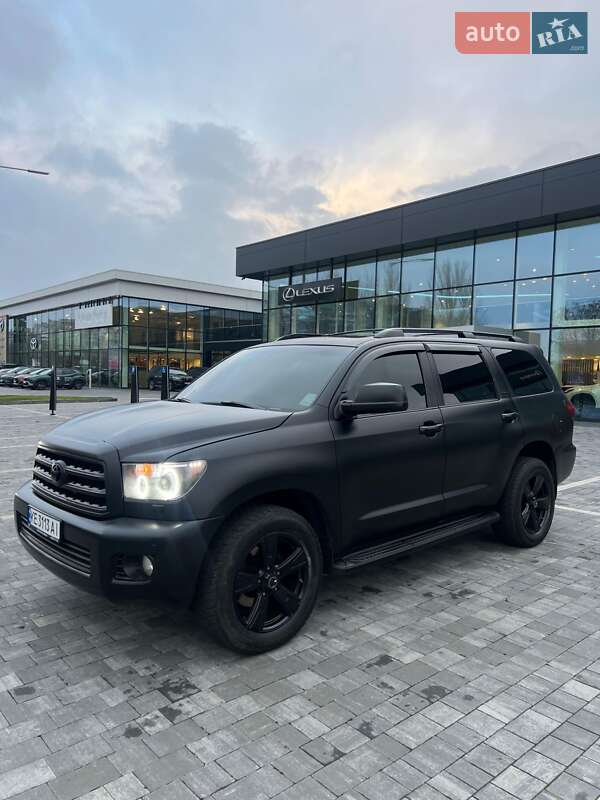 Внедорожник / Кроссовер Toyota Sequoia 2008 в Днепре