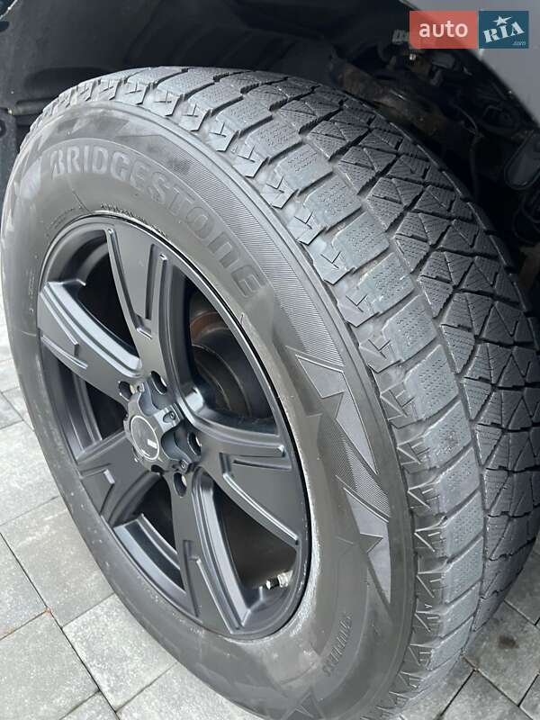 Внедорожник / Кроссовер Toyota Sequoia 2008 в Днепре