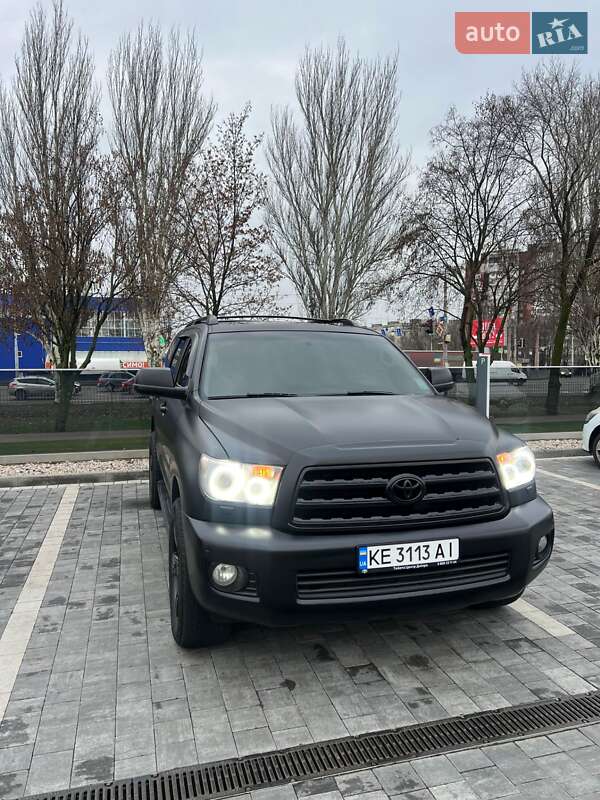 Внедорожник / Кроссовер Toyota Sequoia 2008 в Днепре