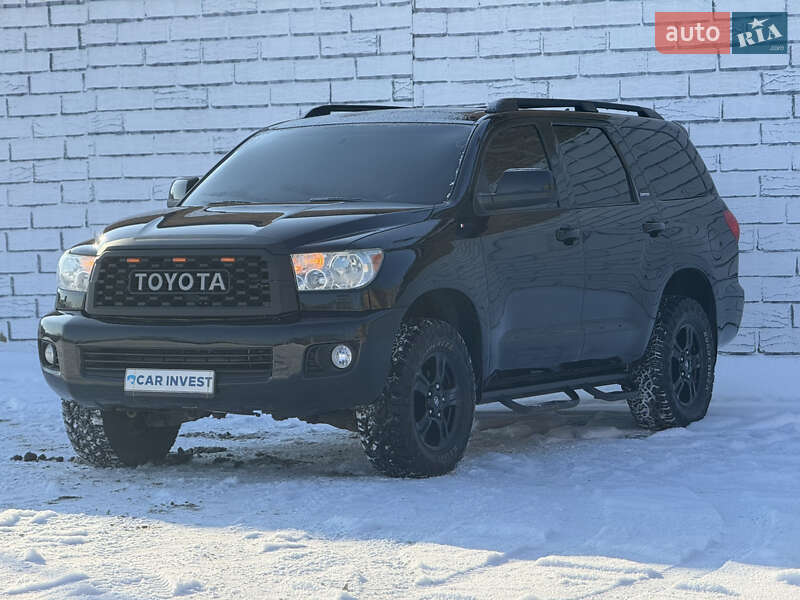 Внедорожник / Кроссовер Toyota Sequoia 2013 в Киеве