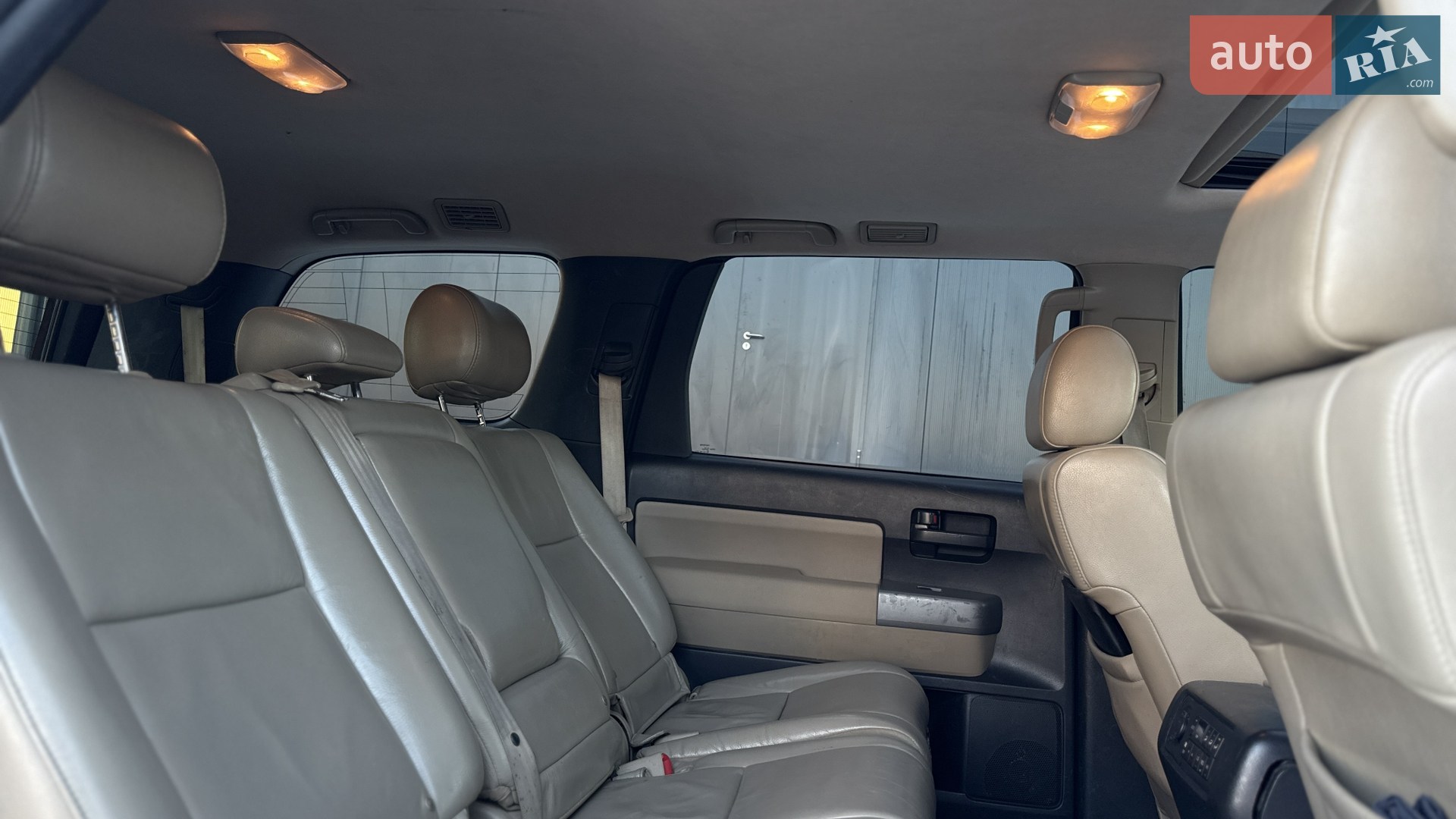 2013 Toyota Sequoia - мініатюра 12