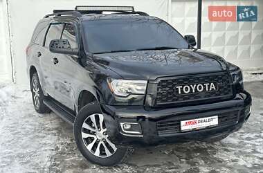 Позашляховик / Кросовер Toyota Sequoia 2008 в Києві