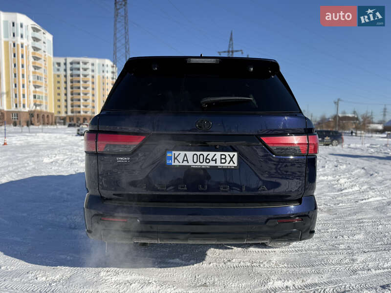 Внедорожник / Кроссовер Toyota Sequoia 2024 в Ирпене