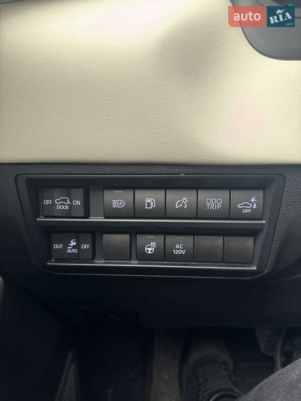 Внедорожник / Кроссовер Toyota Sequoia 2023 в Львове фото 73 Внедорожник / Кроссовер Toyota Sequoia 2023 в Львове