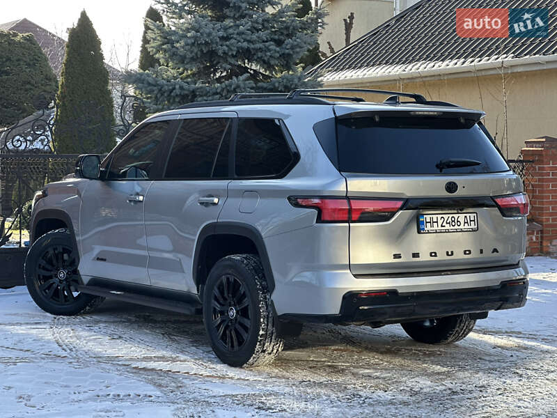 Внедорожник / Кроссовер Toyota Sequoia 2024 в Одессе