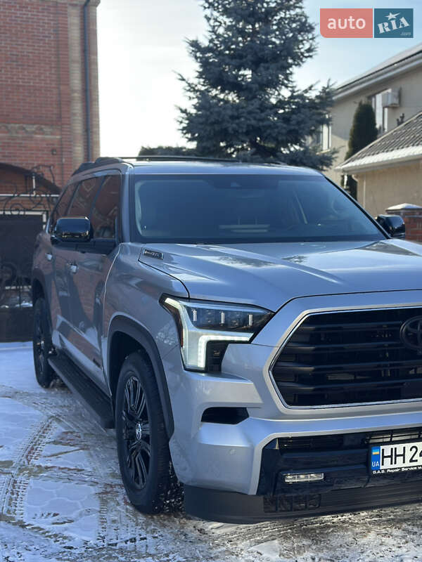 Внедорожник / Кроссовер Toyota Sequoia 2024 в Одессе