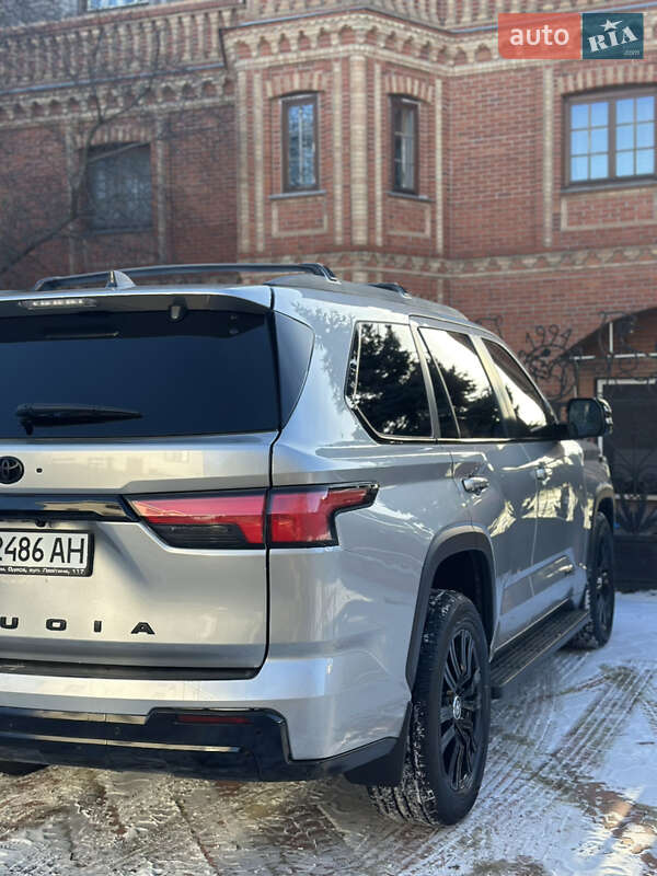 Внедорожник / Кроссовер Toyota Sequoia 2024 в Одессе
