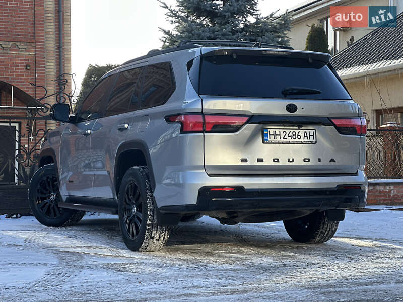 Внедорожник / Кроссовер Toyota Sequoia 2024 в Одессе