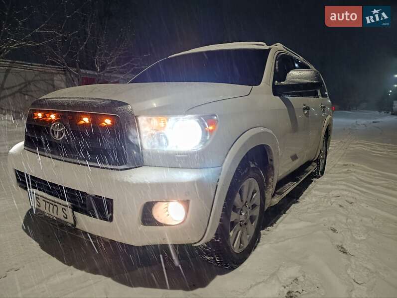 Внедорожник / Кроссовер Toyota Sequoia 2008 в Смеле фото 3 Внедорожник / Кроссовер Toyota Sequoia 2008 в Смеле