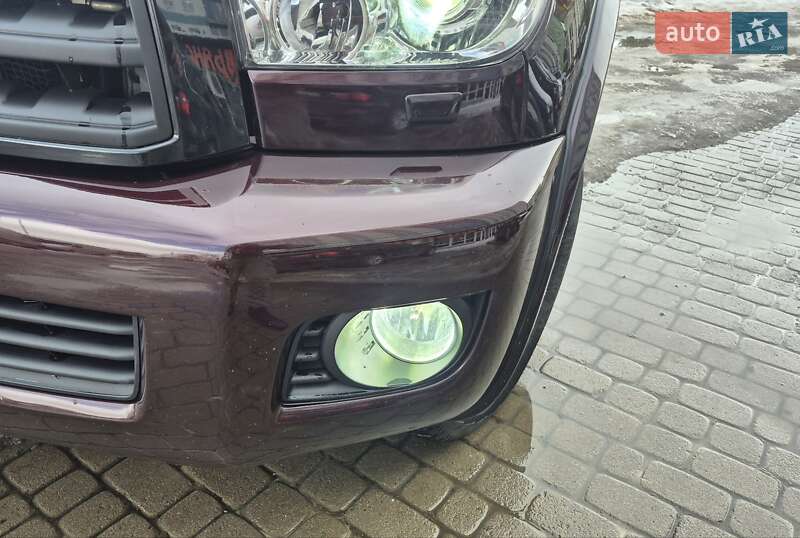Внедорожник / Кроссовер Toyota Sequoia 2012 в Ивано-Франковске