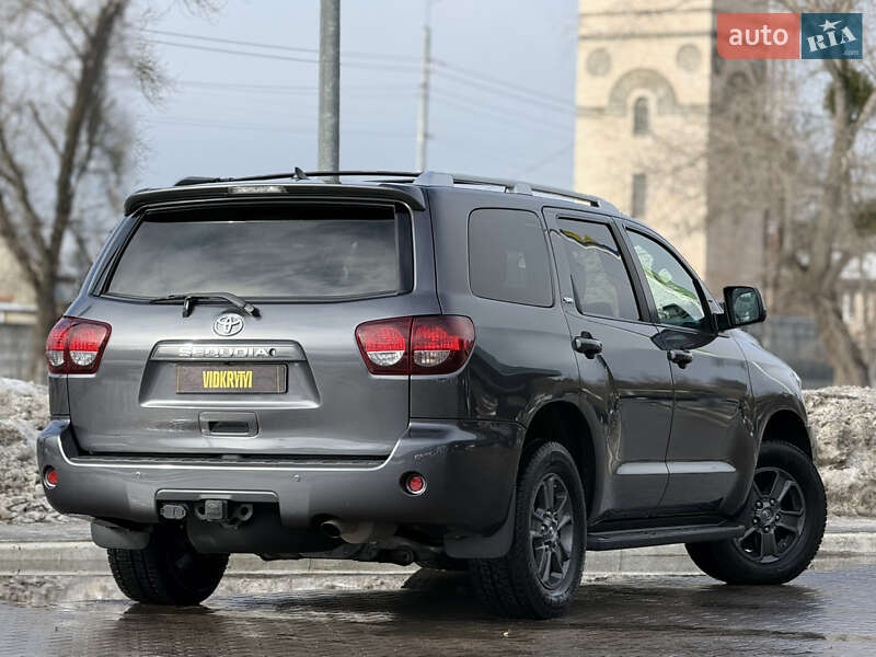 Внедорожник / Кроссовер Toyota Sequoia 2019 в Киеве фото 23 Внедорожник / Кроссовер Toyota Sequoia 2019 в Киеве
