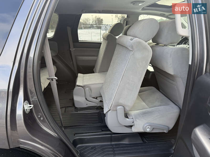 Внедорожник / Кроссовер Toyota Sequoia 2019 в Киеве фото 47 Внедорожник / Кроссовер Toyota Sequoia 2019 в Киеве