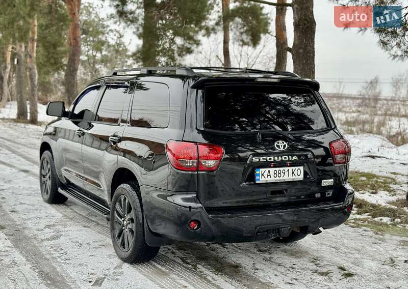 Внедорожник / Кроссовер Toyota Sequoia 2011 в Киеве фото 4 Внедорожник / Кроссовер Toyota Sequoia 2011 в Киеве