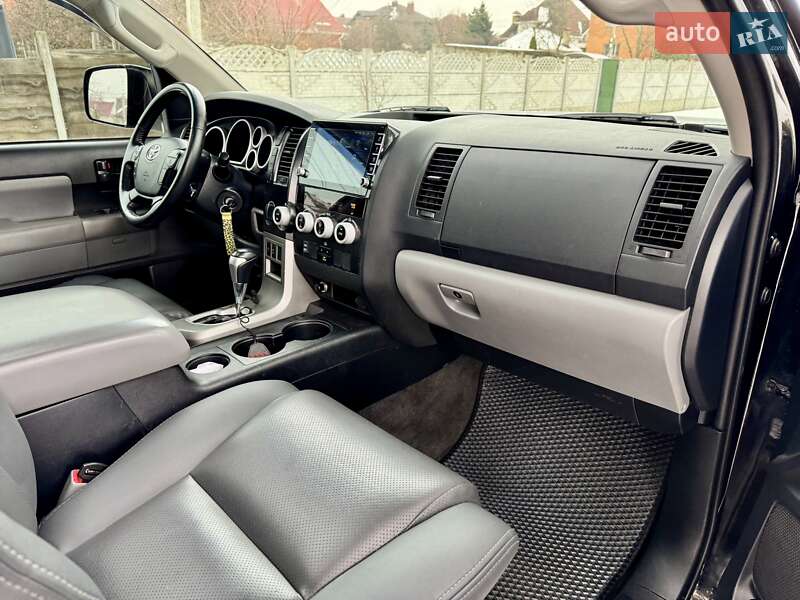 Внедорожник / Кроссовер Toyota Sequoia 2011 в Киеве фото 24 Внедорожник / Кроссовер Toyota Sequoia 2011 в Киеве